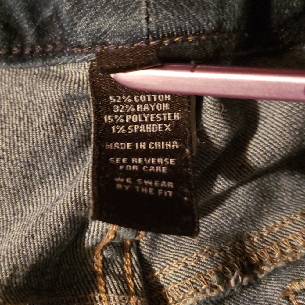 TORRID Jean's - Picture 7 of 8
